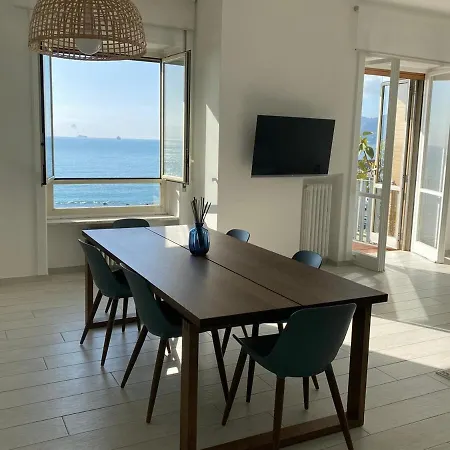 Casasalernofrontemare * Salerno